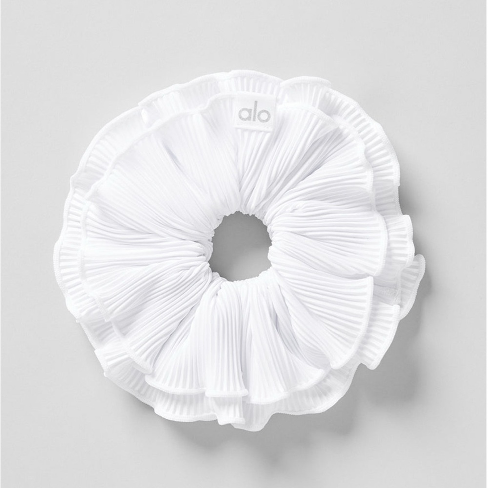 Alo Micro Plisse White Oversized Scrunchie NEW